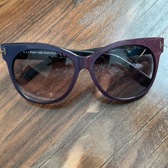 Authentic Tom Ford “Saskia” Sunglasses - Picture 2 of 12
